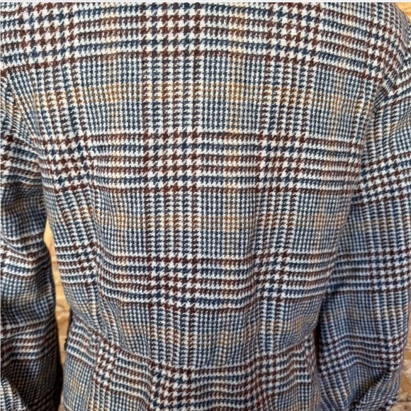 100% wool plaid blazer dress with button-up front and long sleeves - Picture 4 of 6